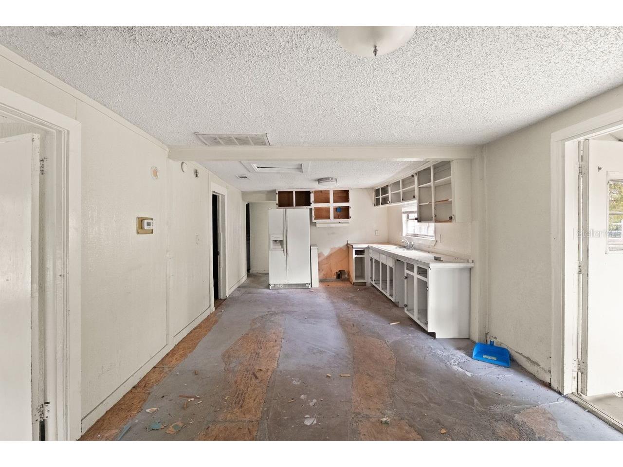 6808 New York Drive Tampa FL 33619 TB8492889 image7