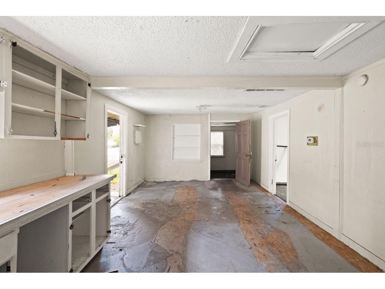 6808 New York Drive Tampa FL 33619 TB8492889 image8