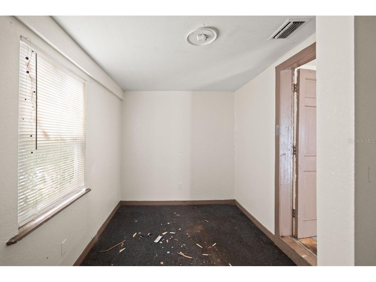 6808 New York Drive Tampa FL 33619 TB8492889 image9