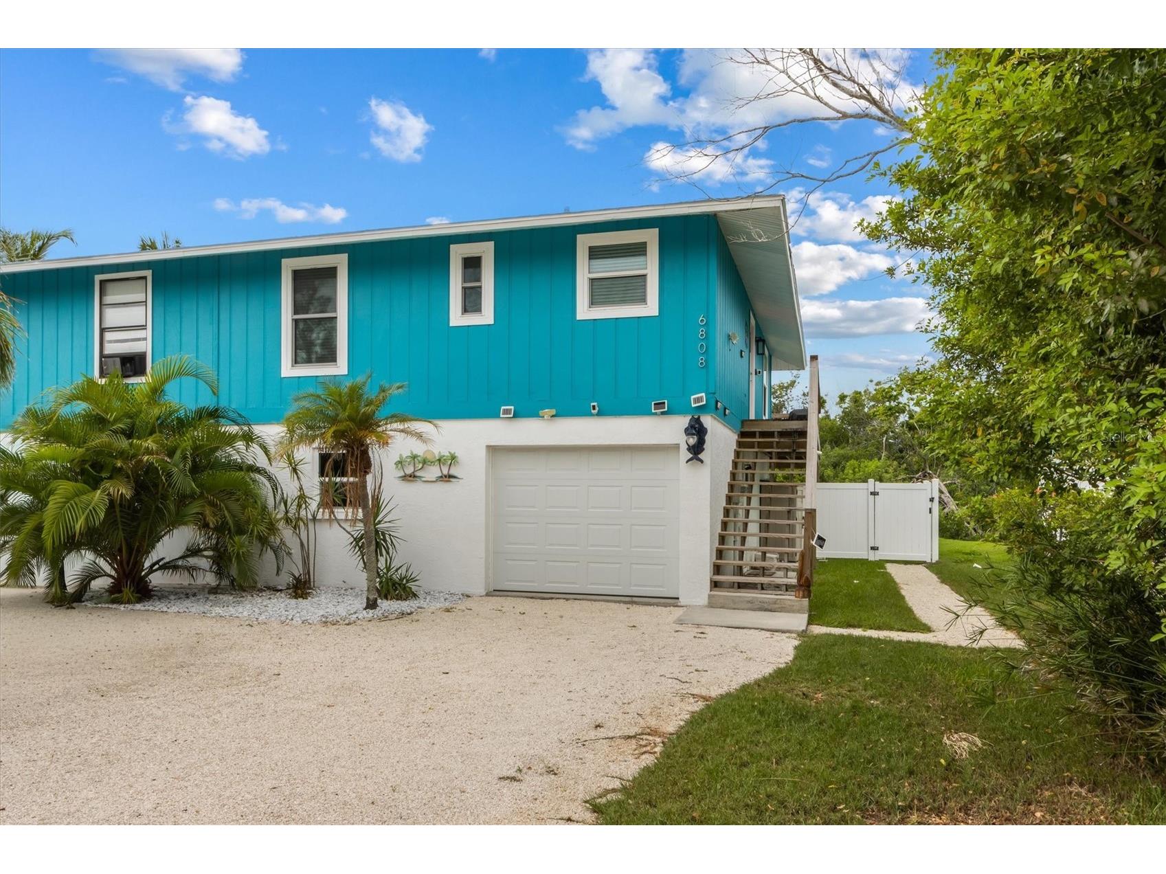 6808 Palm Drive #B Holmes Beach FL 34217 - CLARK SPRING LAKE ESTATES A4664678 image1