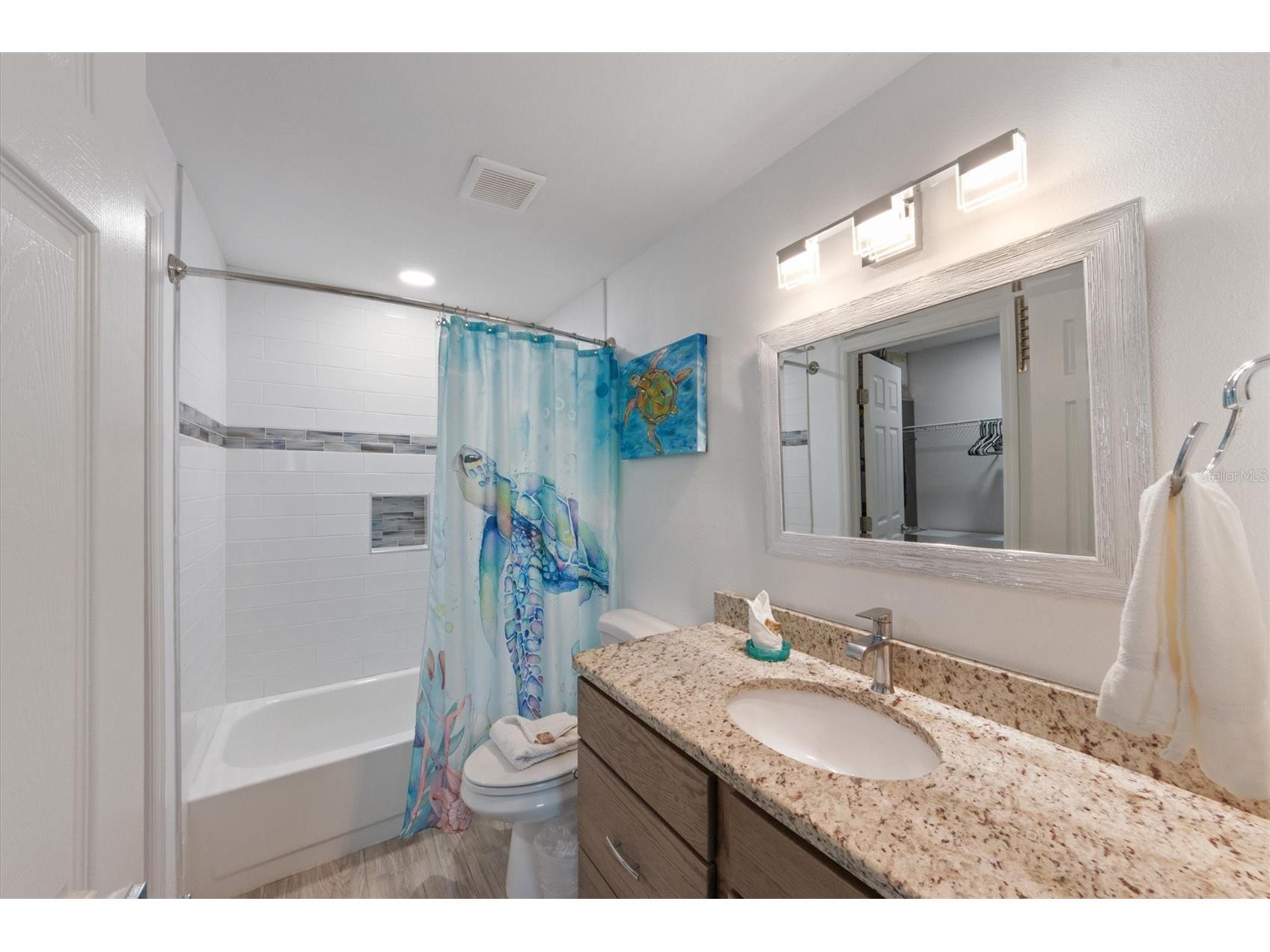 6808 Palm Drive #B Holmes Beach FL 34217 - CLARK SPRING LAKE ESTATES A4664678 image15