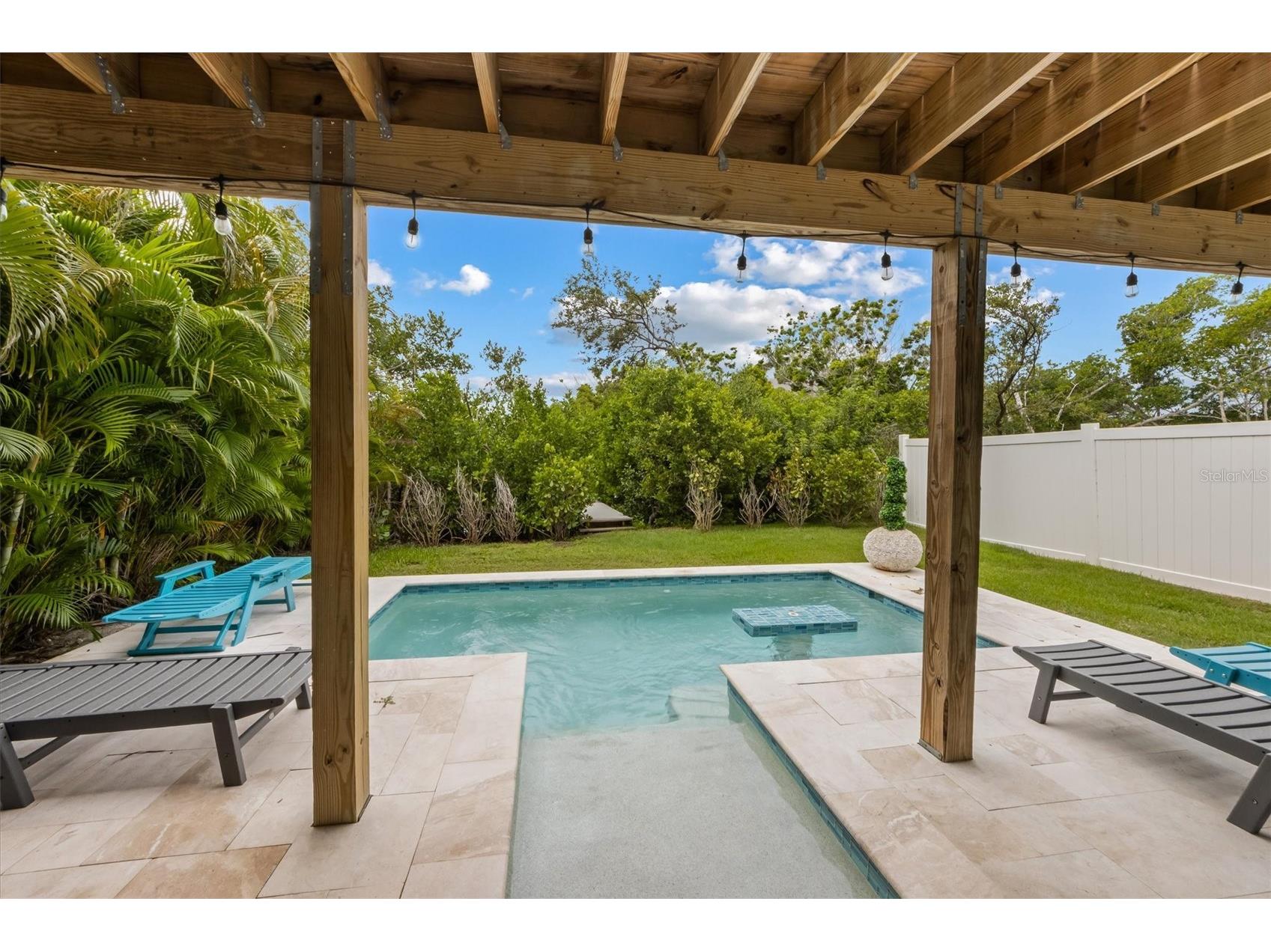 6808 Palm Drive #B Holmes Beach FL 34217 - CLARK SPRING LAKE ESTATES A4664678 image25