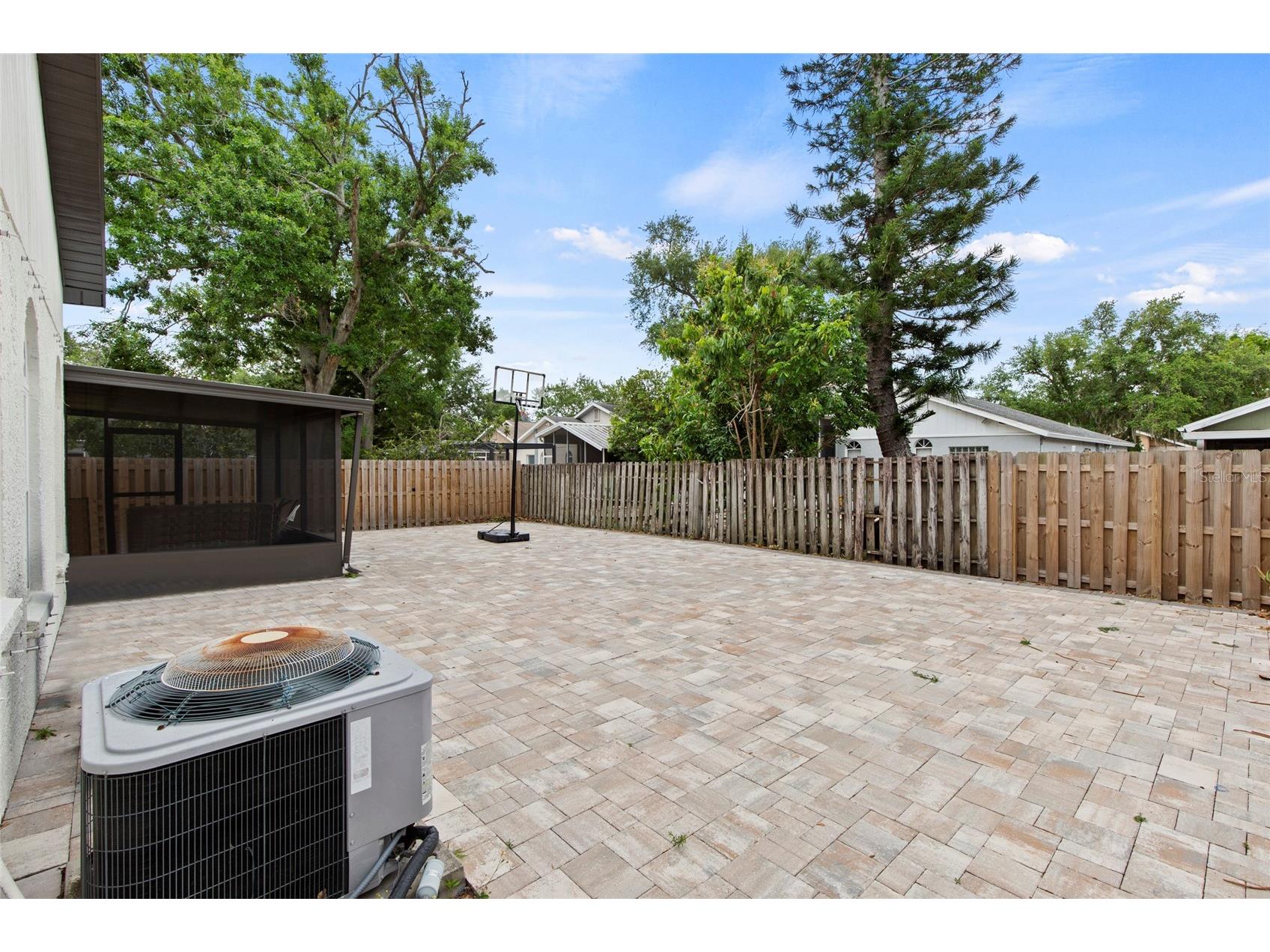 6808 Yardley Oaks Court Tampa FL 33625 TB8507914 image24