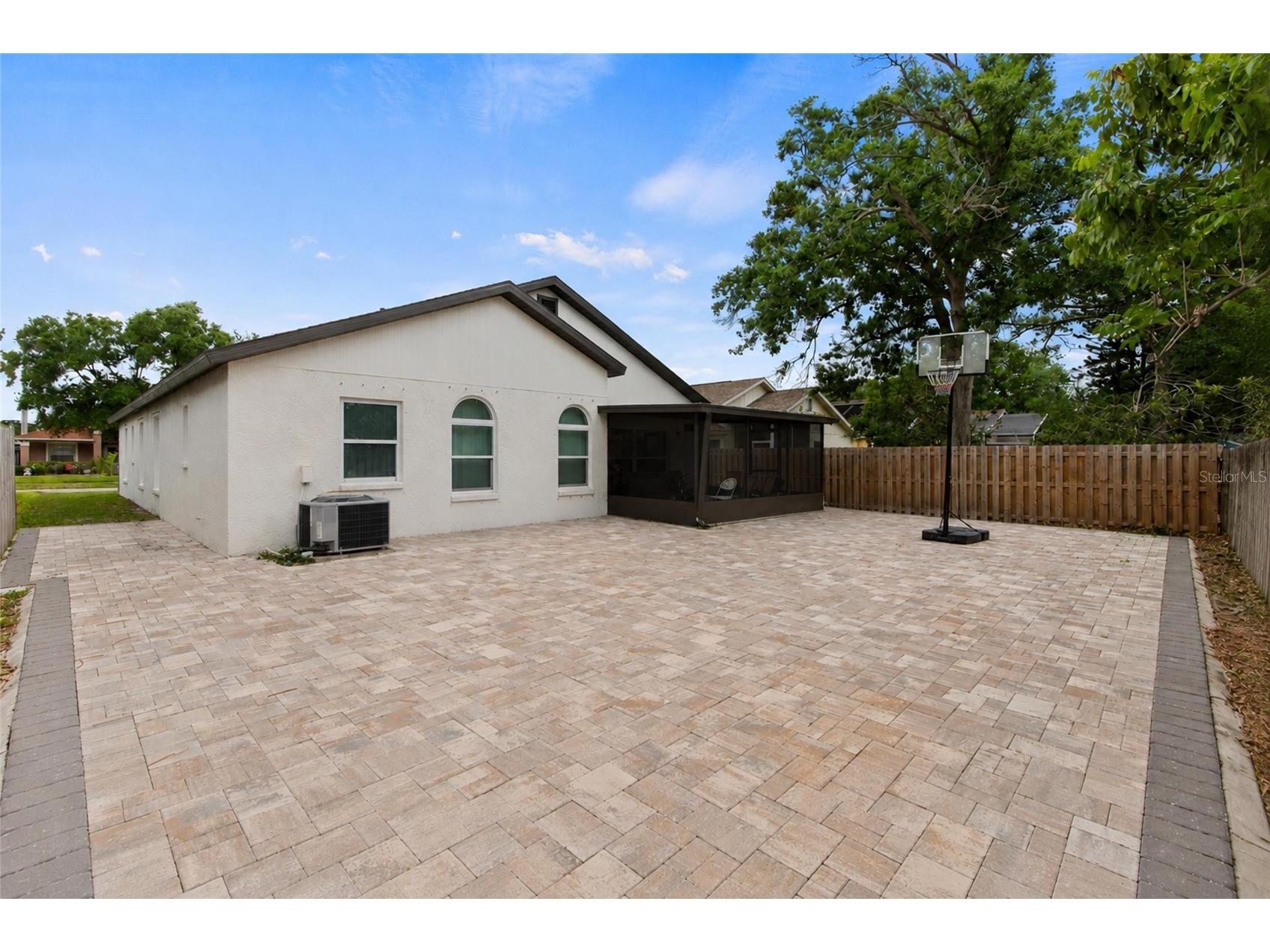 6808 Yardley Oaks Court Tampa FL 33625 TB8507914 image25