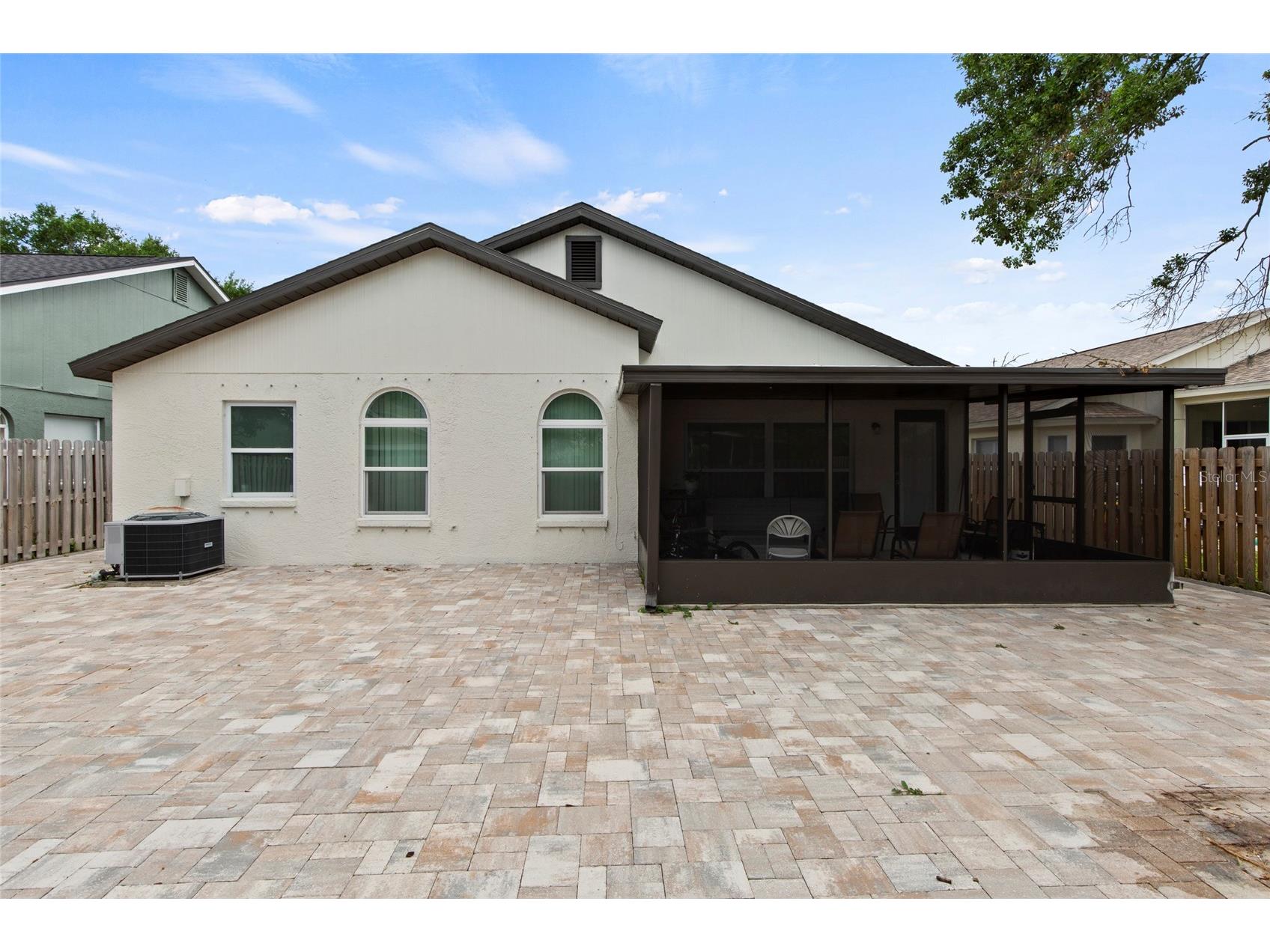 6808 Yardley Oaks Court Tampa FL 33625 TB8507914 image56