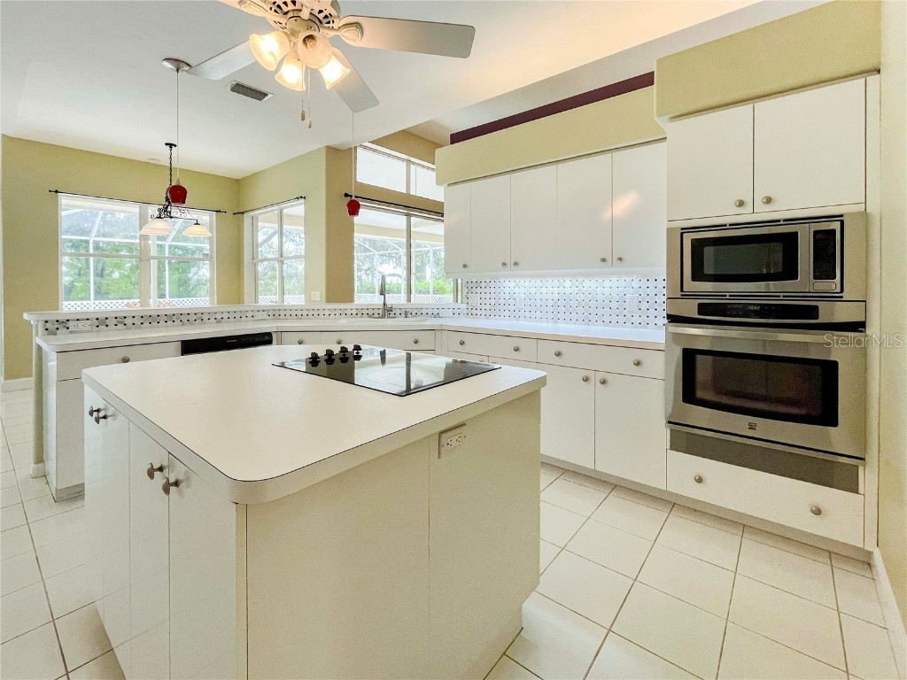 6809 Erica Lane Sarasota FL 34241 A4664103 image10