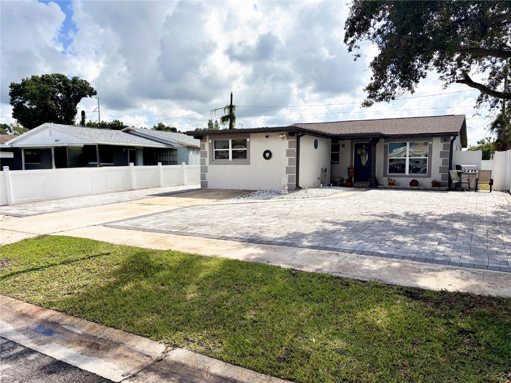 6809 N Thatcher Avenue Tampa FL 33614 TB8412516 image1