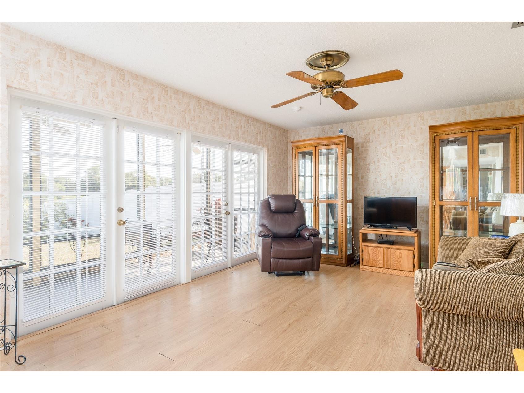 6809 Twelve Oaks Boulevard Tampa FL 33634 TB8469377 image17