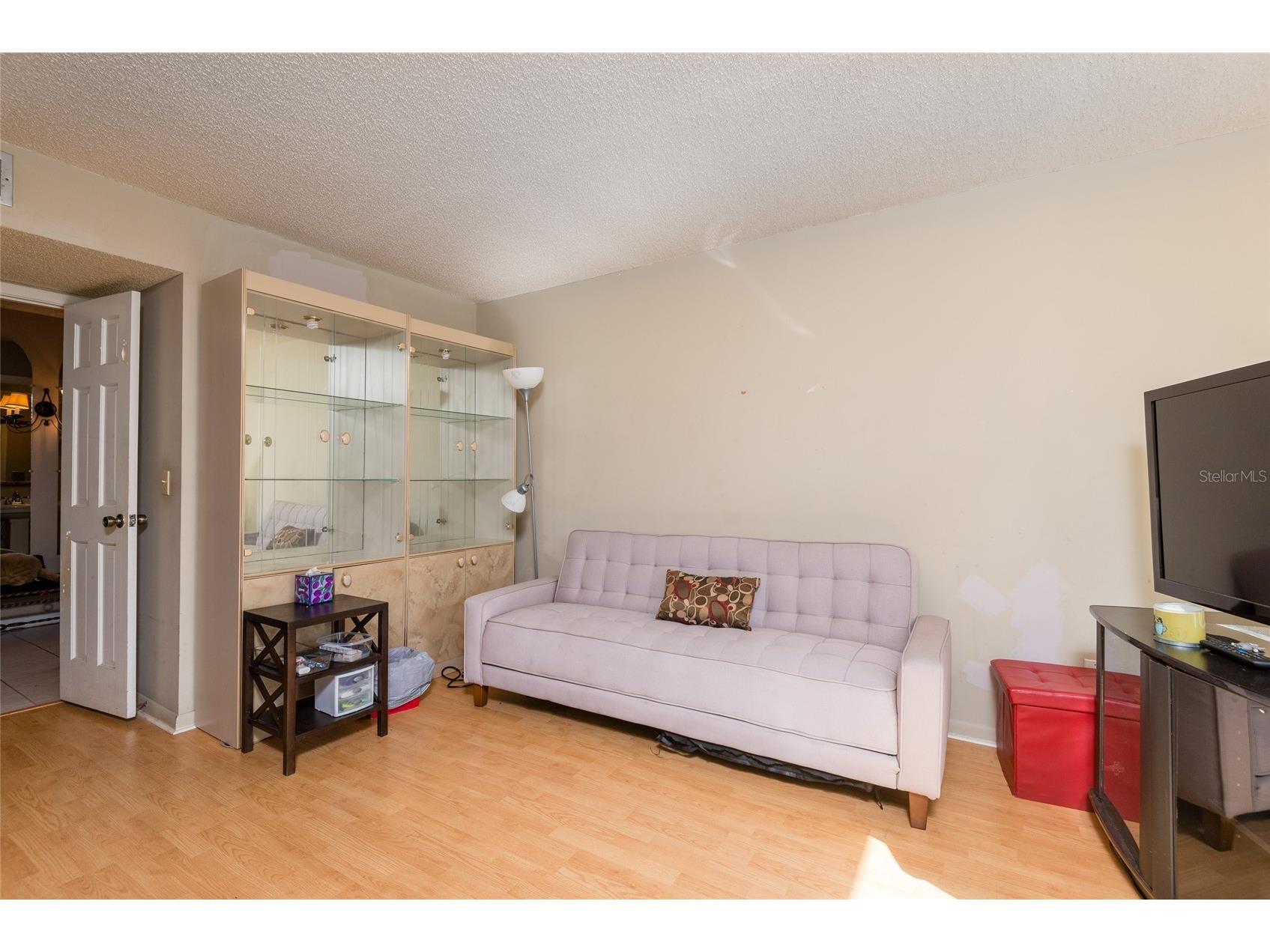 6809 Twelve Oaks Boulevard Tampa FL 33634 TB8469377 image21