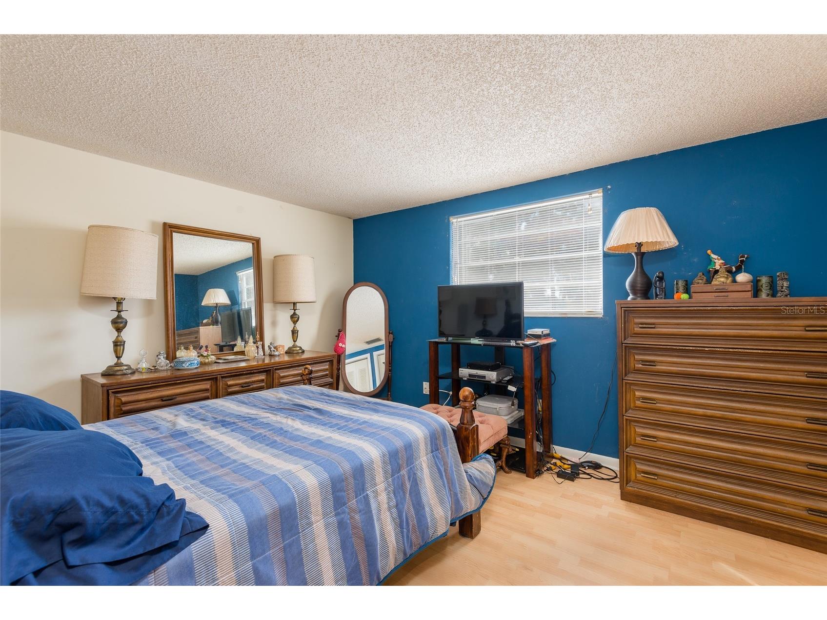 6809 Twelve Oaks Boulevard Tampa FL 33634 TB8469377 image35