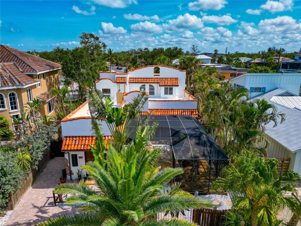 681 Avenida De Mayo Sarasota FL 34242 A4652166 image1