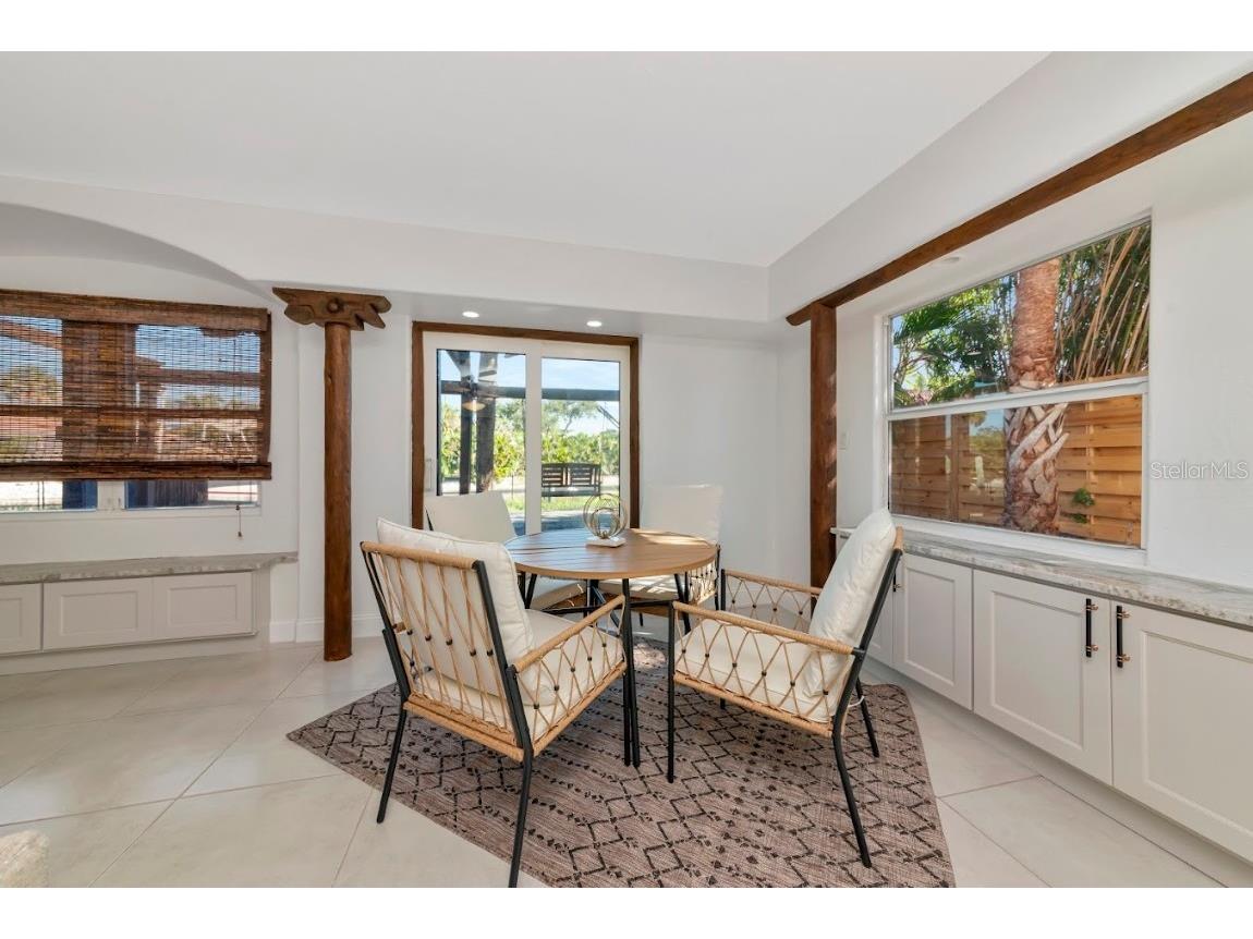 681 Avenida De Mayo Sarasota FL 34242 A4652166 image18