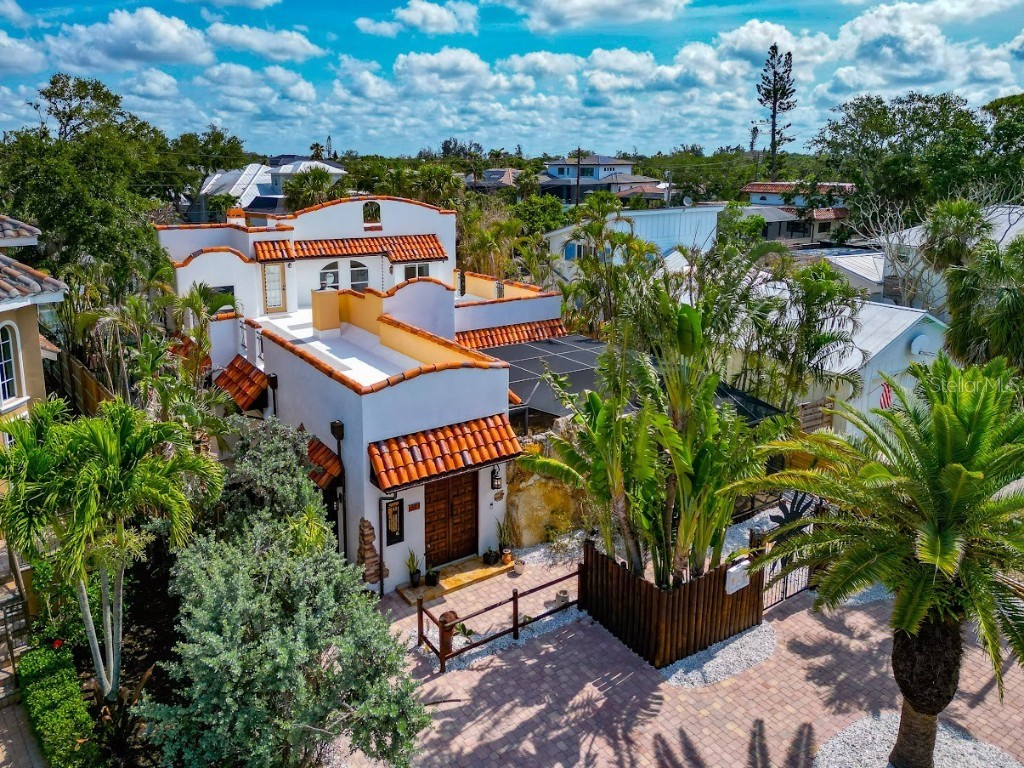 681 Avenida De Mayo Sarasota FL 34242 A4652166 image2