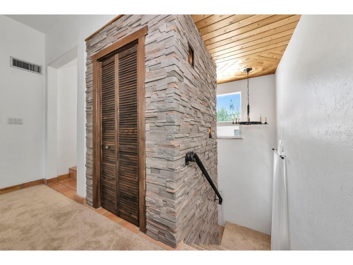 681 Avenida De Mayo Sarasota FL 34242 A4652166 image21