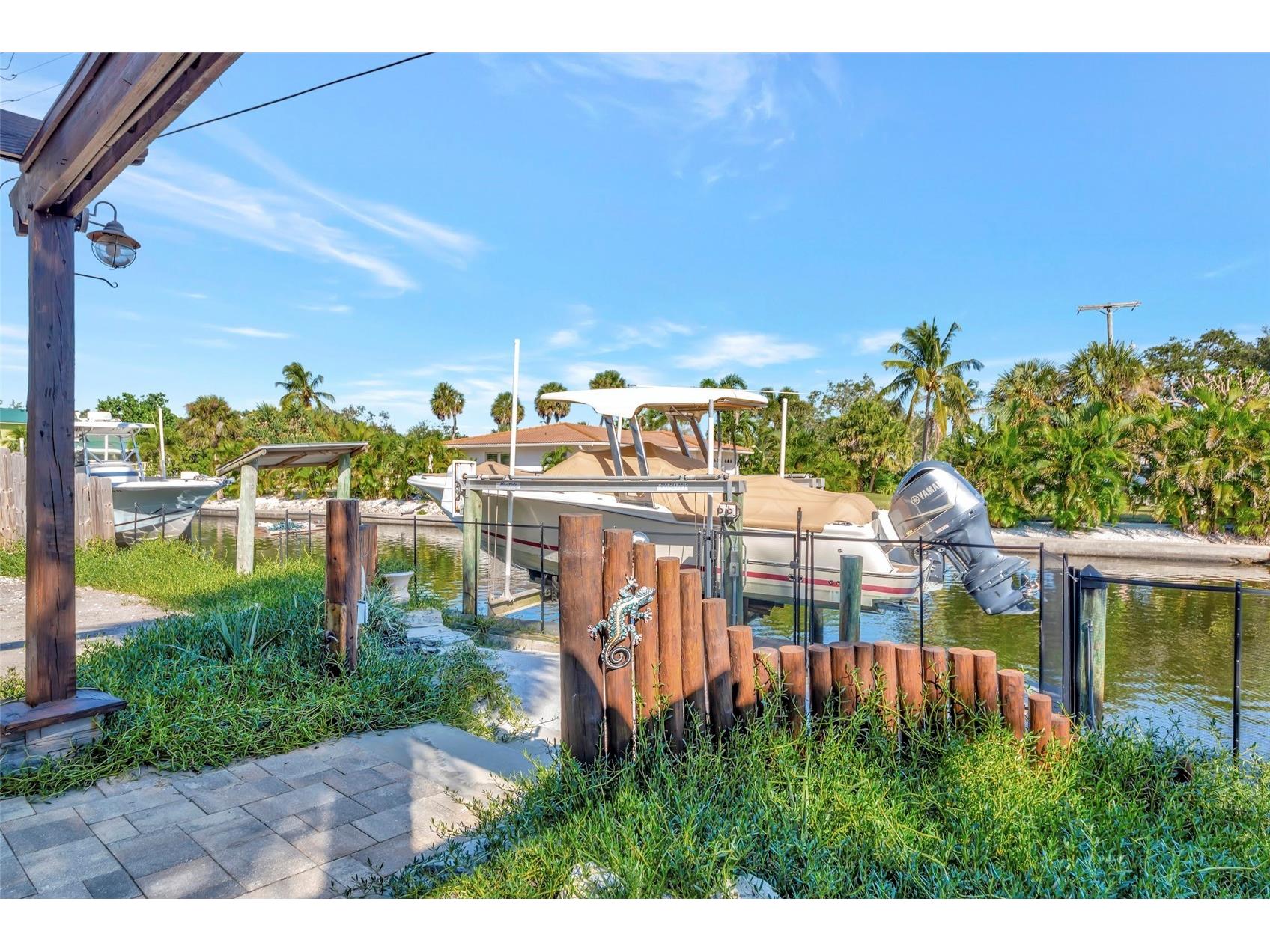 681 Avenida De Mayo Sarasota FL 34242 A4693410 image29