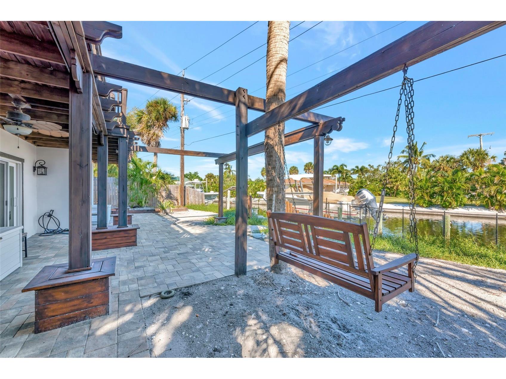 681 Avenida De Mayo Sarasota FL 34242 A4693410 image31