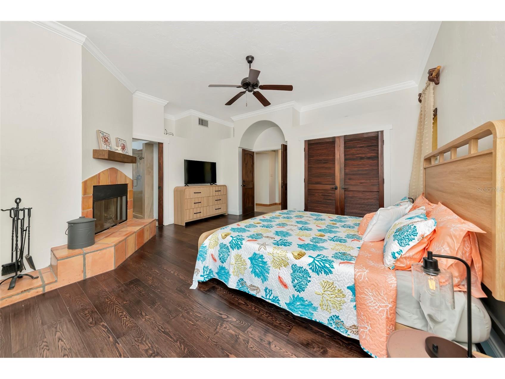681 Avenida De Mayo Sarasota FL 34242 A4693410 image37
