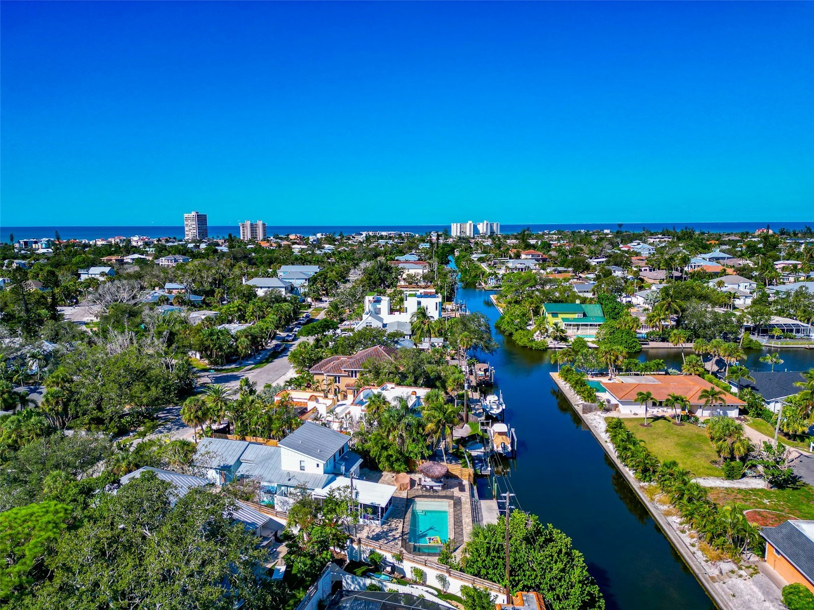 681 Avenida De Mayo Sarasota FL 34242 A4693410 image4