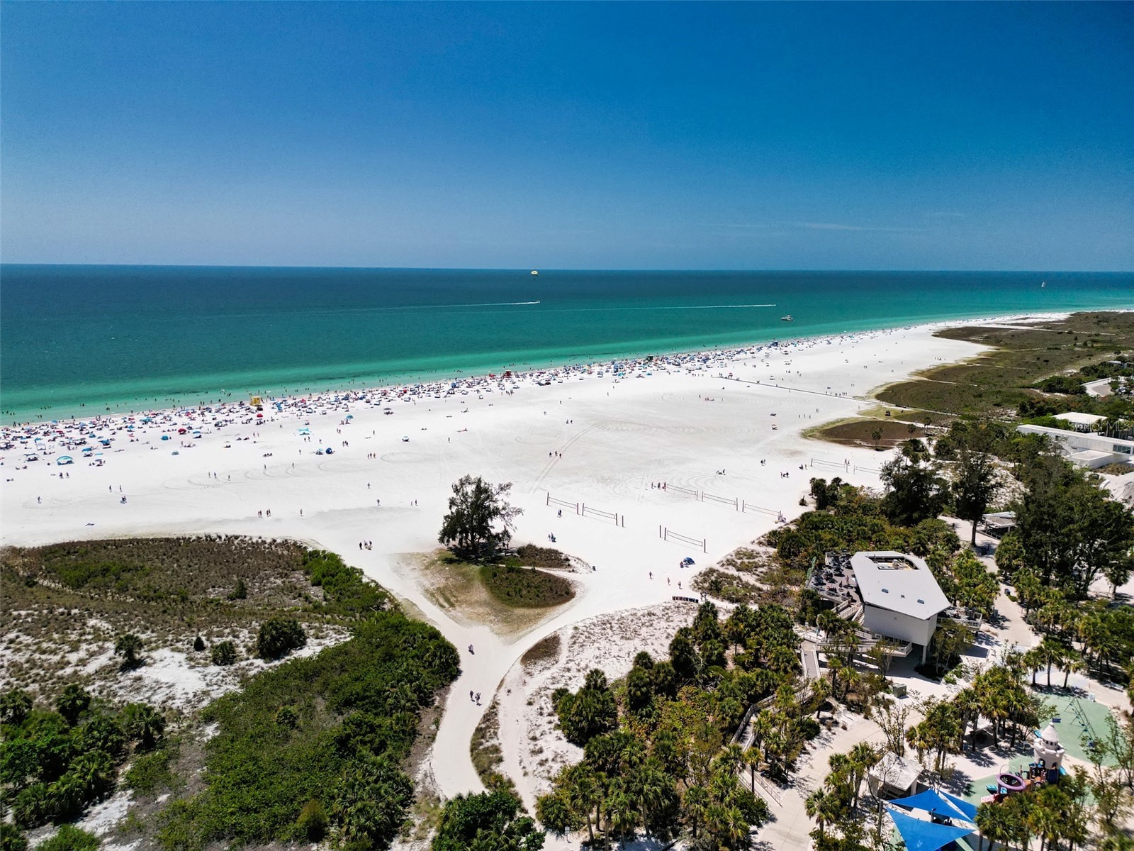 681 Avenida De Mayo Sarasota FL 34242 A4693410 image45