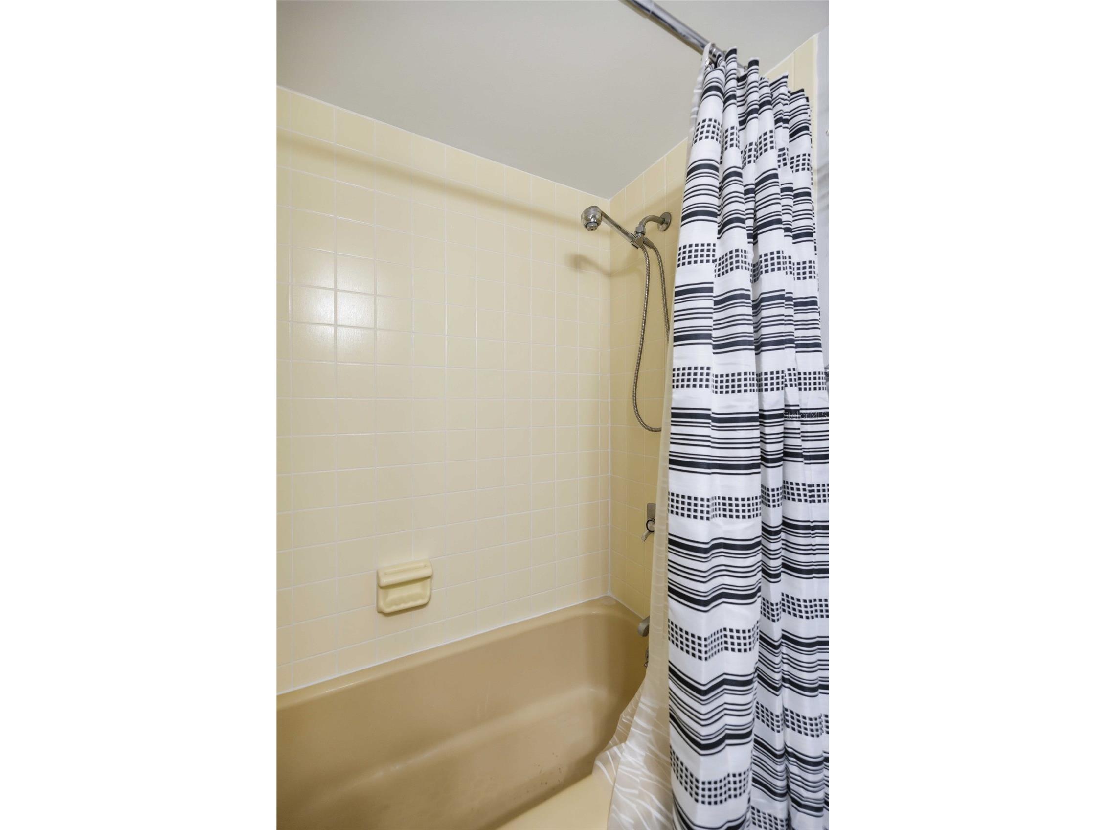 681 Midway Drive #B Ocala FL 34472 - LAKE SPARKLE OM725484 image19