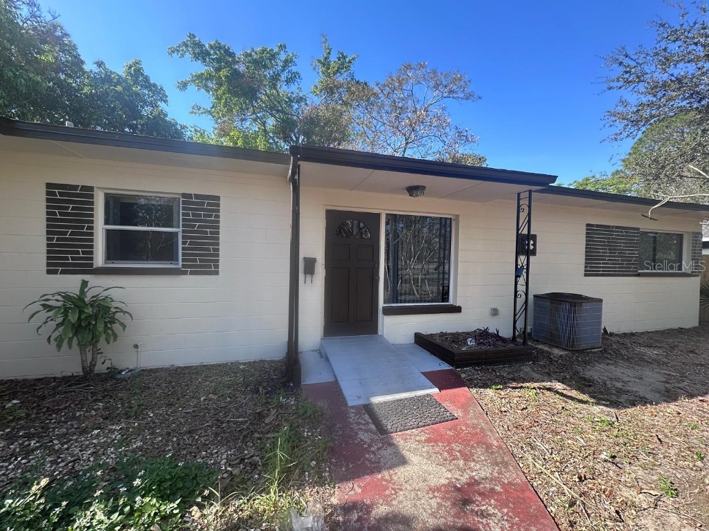 6810 Dr Martin Luther King Jr Street N Saint Petersburg FL 33702 TB8332290 image1