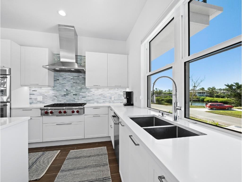 6810 Longboat Drive S Longboat Key FL 34228 - SARASOTA BAY GULF OF MEXICO A4669890 image12