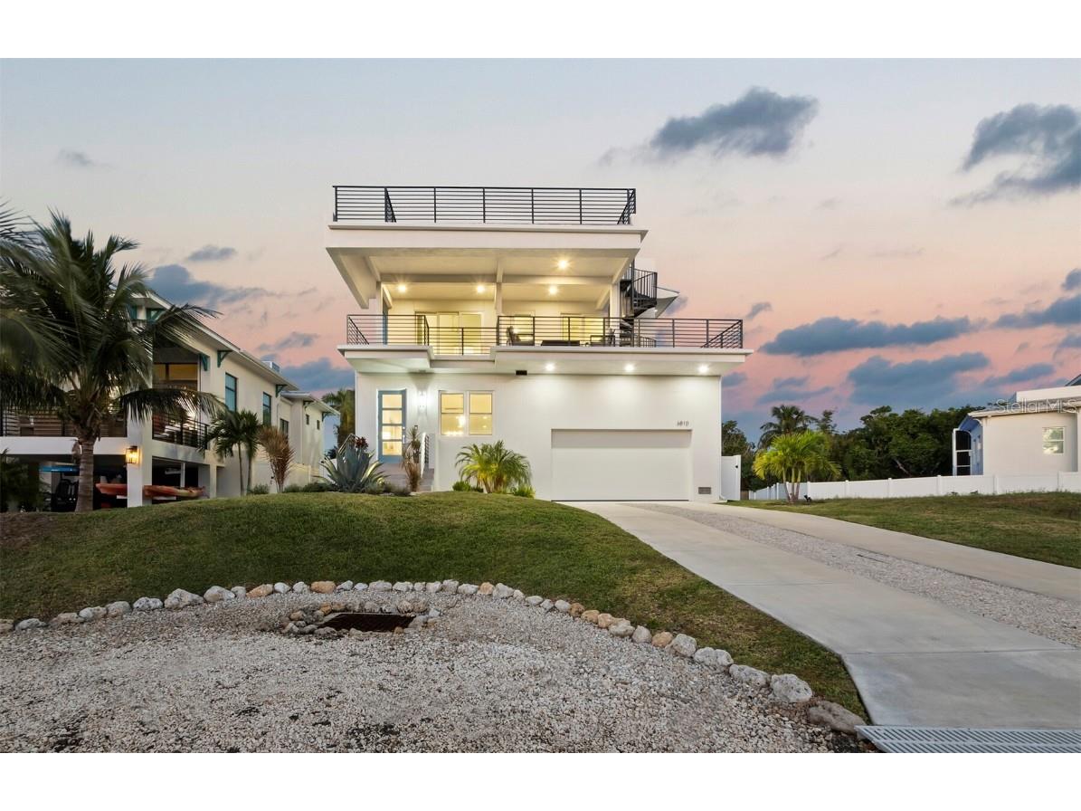 6810 Longboat Drive S Longboat Key FL 34228 - SARASOTA BAY GULF OF MEXICO A4669890 image2