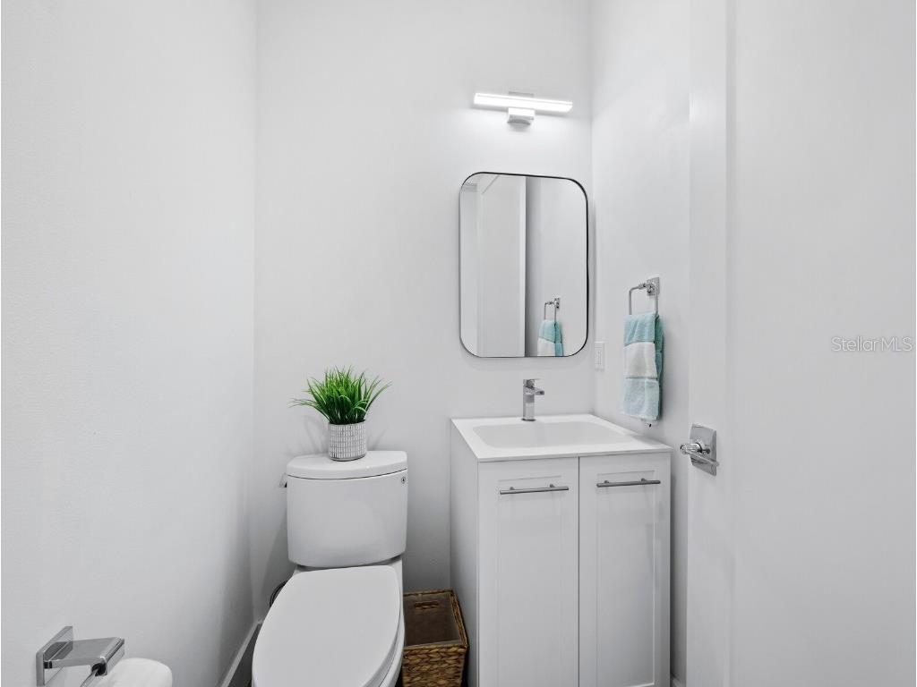 6810 Longboat Drive S Longboat Key FL 34228 - SARASOTA BAY GULF OF MEXICO A4669890 image43