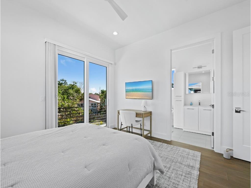 6810 Longboat Drive S Longboat Key FL 34228 - SARASOTA BAY GULF OF MEXICO A4669890 image52