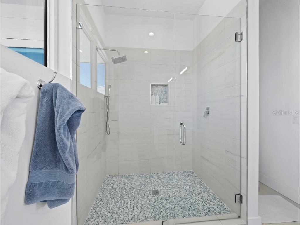 6810 Longboat Drive S Longboat Key FL 34228 - SARASOTA BAY GULF OF MEXICO A4669890 image64