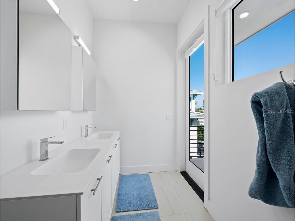 6810 Longboat Drive S Longboat Key FL 34228 - SARASOTA BAY GULF OF MEXICO A4669890 image65