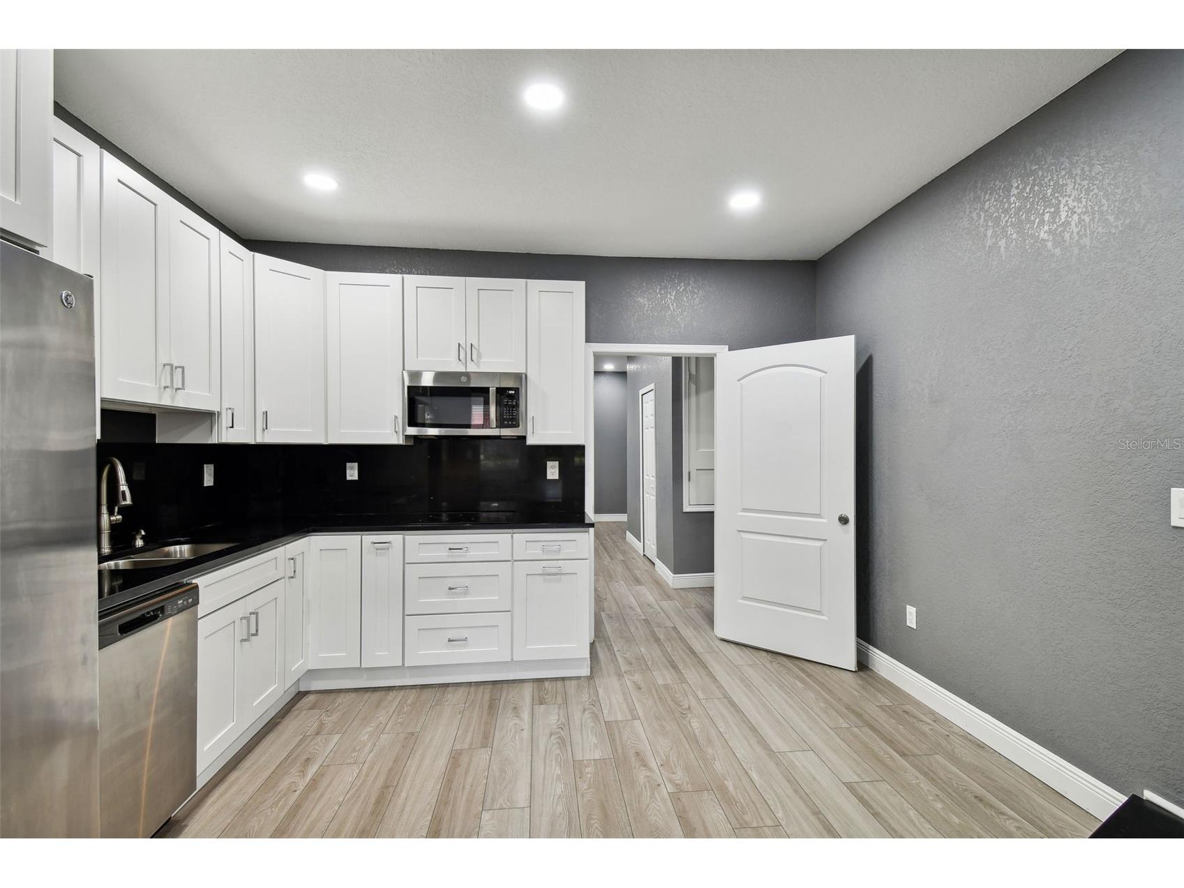 6810 N Navin Avenue Tampa FL 33604 TB8508148 image17