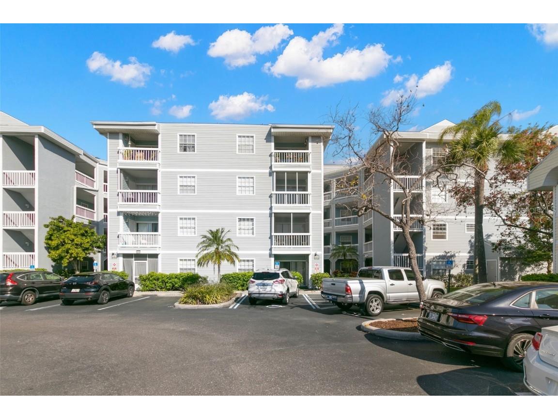 6810 Stones Throw Circle N #13205 Saint Petersburg FL 33710 U8235220 image1