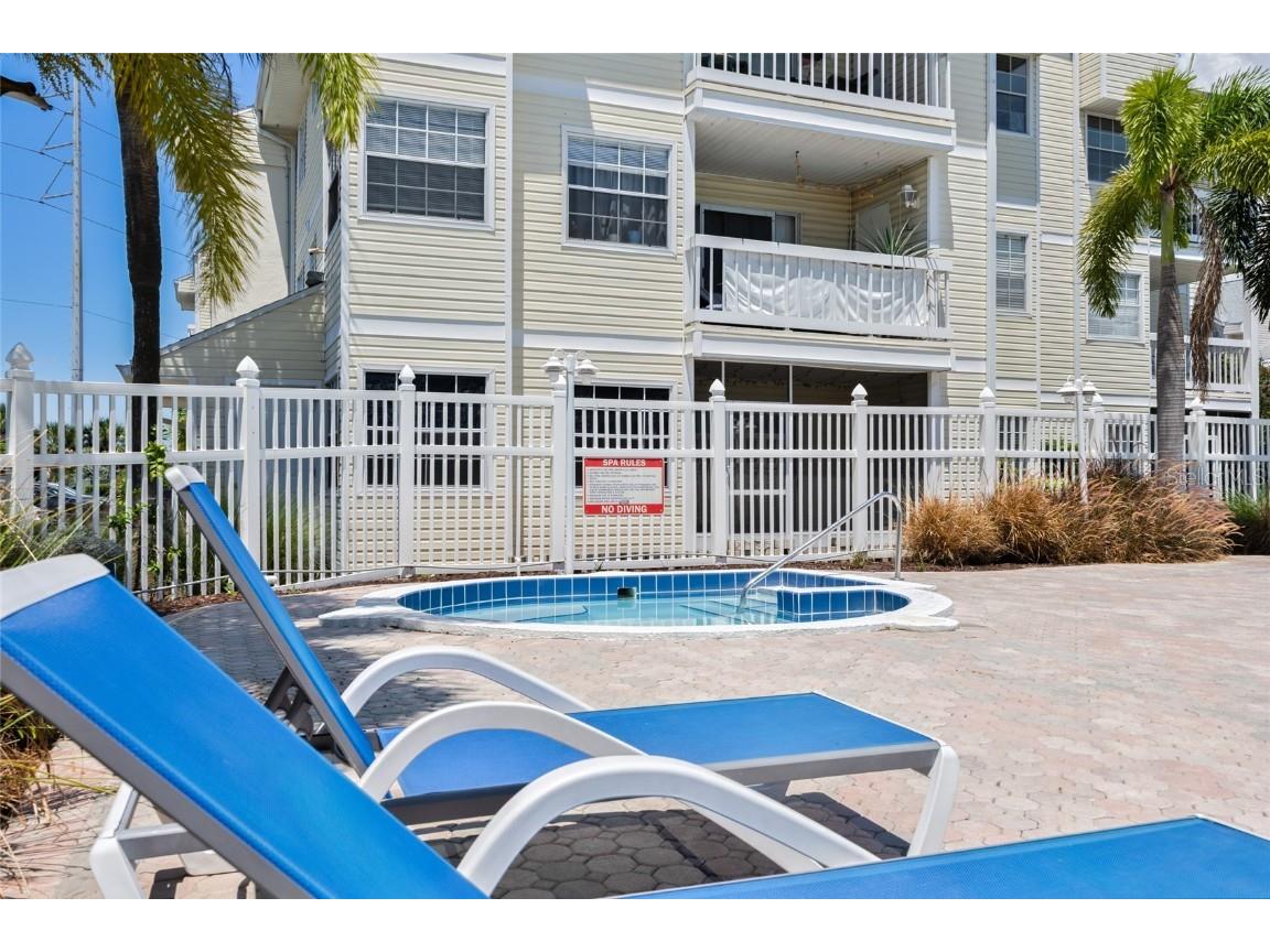 6810 Stones Throw Circle N #13209 Saint Petersburg FL 33710 TB8421363 image16