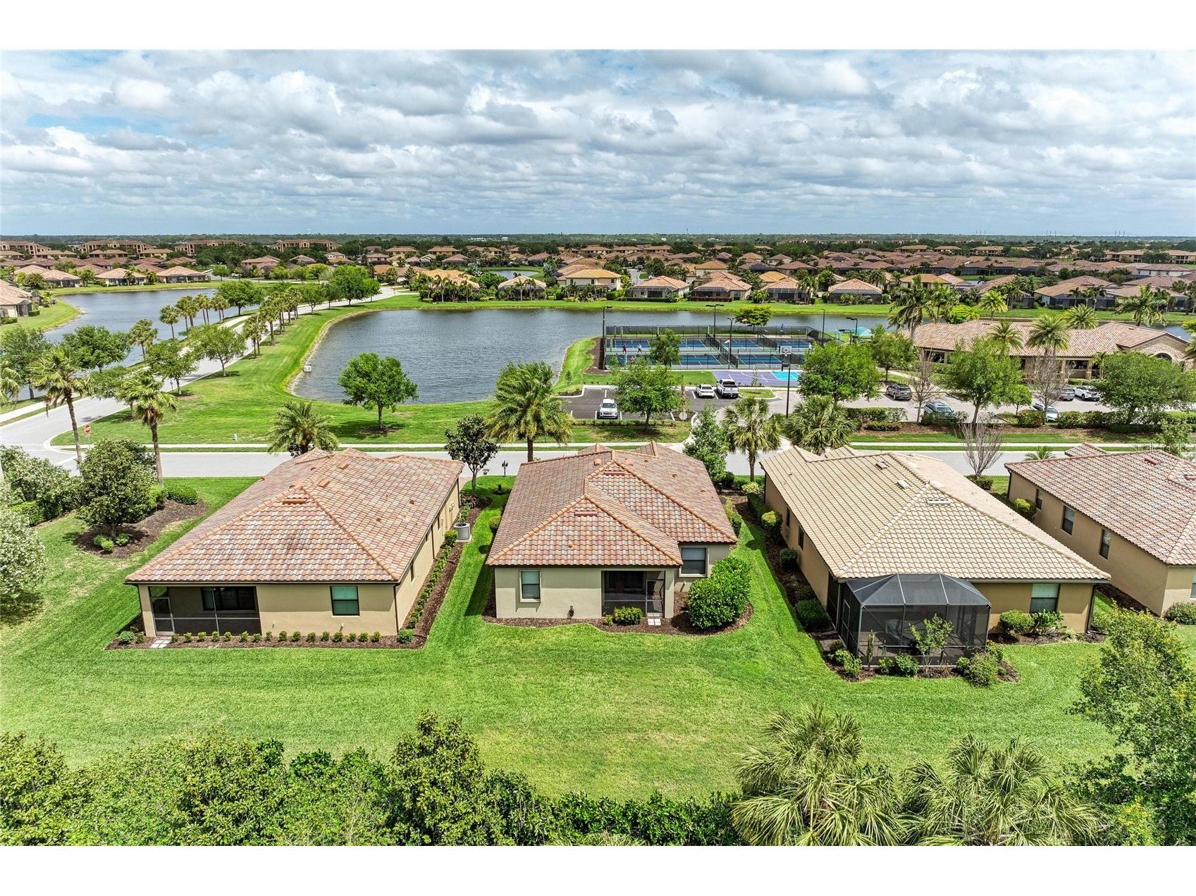 6810 Willowshire Way Bradenton FL 34212 A4688334 image40