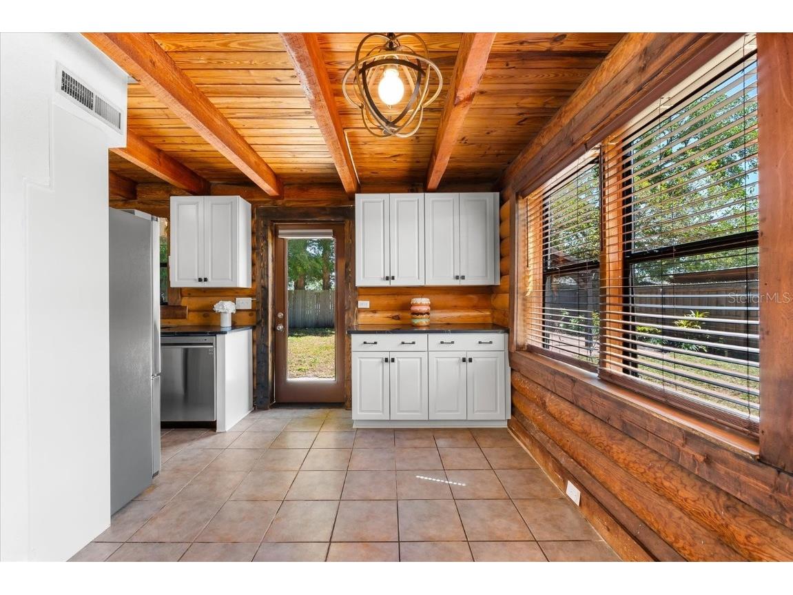 6811 6th Street W Bradenton FL 34207 A4644993 image17