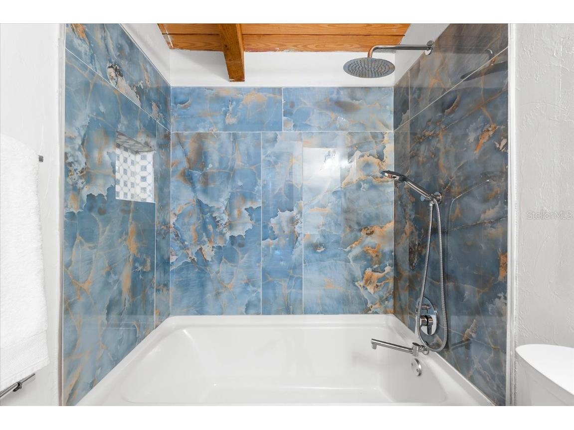 6811 6th Street W Bradenton FL 34207 A4644993 image36