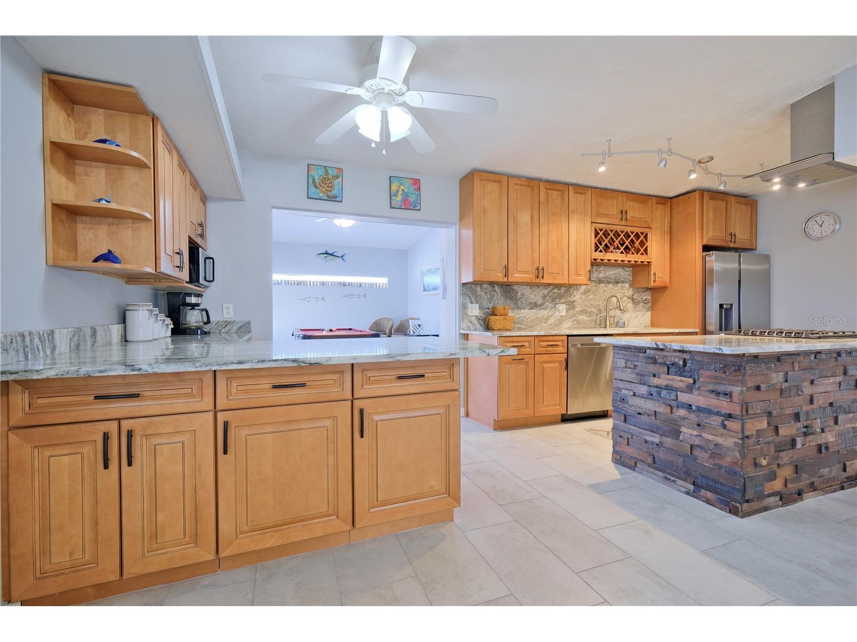 6811 Georgia Avenue Bradenton FL 34207 - SARASOTA BAY A4677733 image18