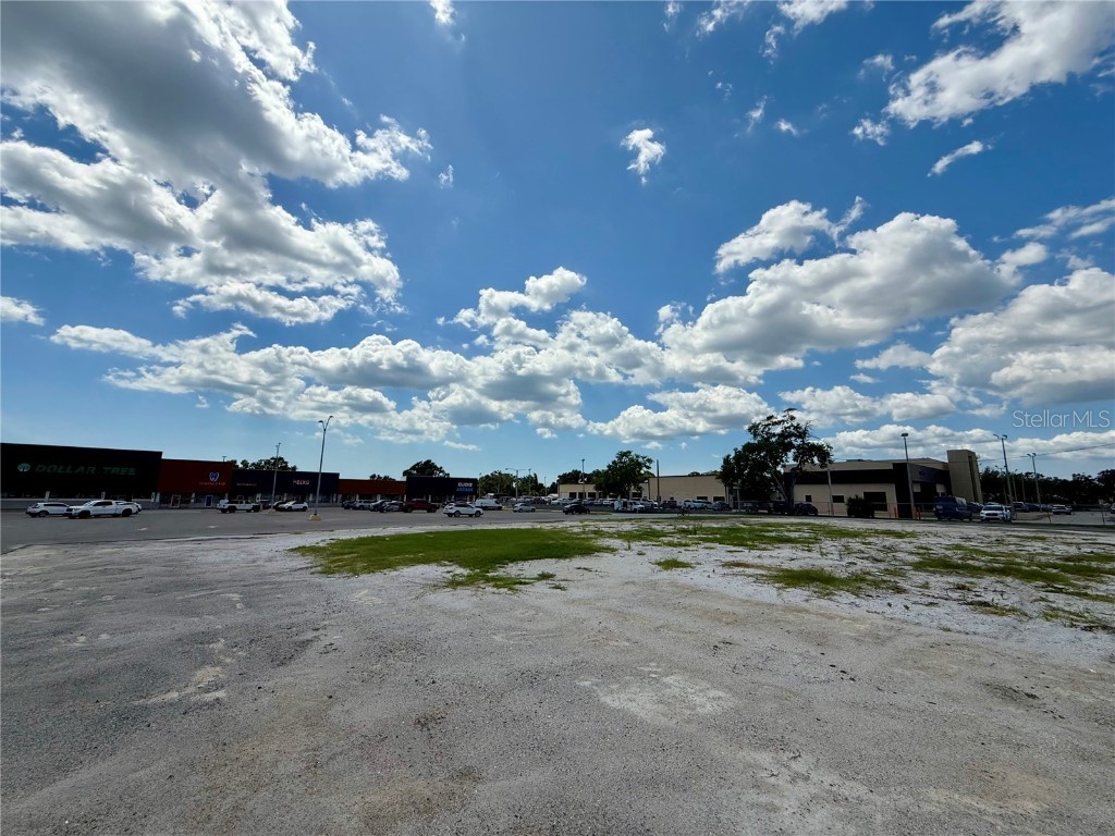 6812 14th Street W Bradenton FL 34207 A4656775 image3