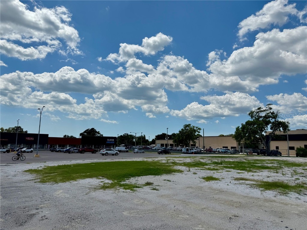 6812 14th Street W Bradenton FL 34207 A4656775 image4