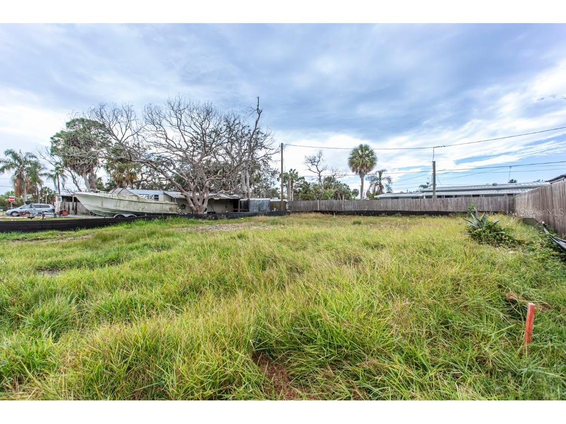 6813 Garden Drive New Port Richey FL 34652 W7880586 image4