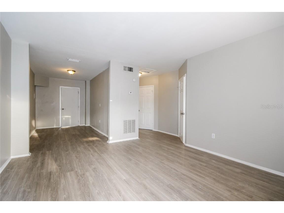 6813 N Clearview Avenue Tampa FL 33614 O6359625 image2