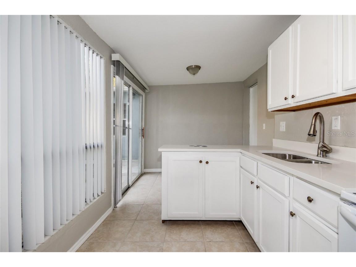 6813 N Clearview Avenue Tampa FL 33614 O6359625 image6