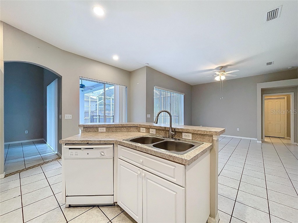 6813 Regents Village Way Apollo Beach FL 33572 TB8441827 image29