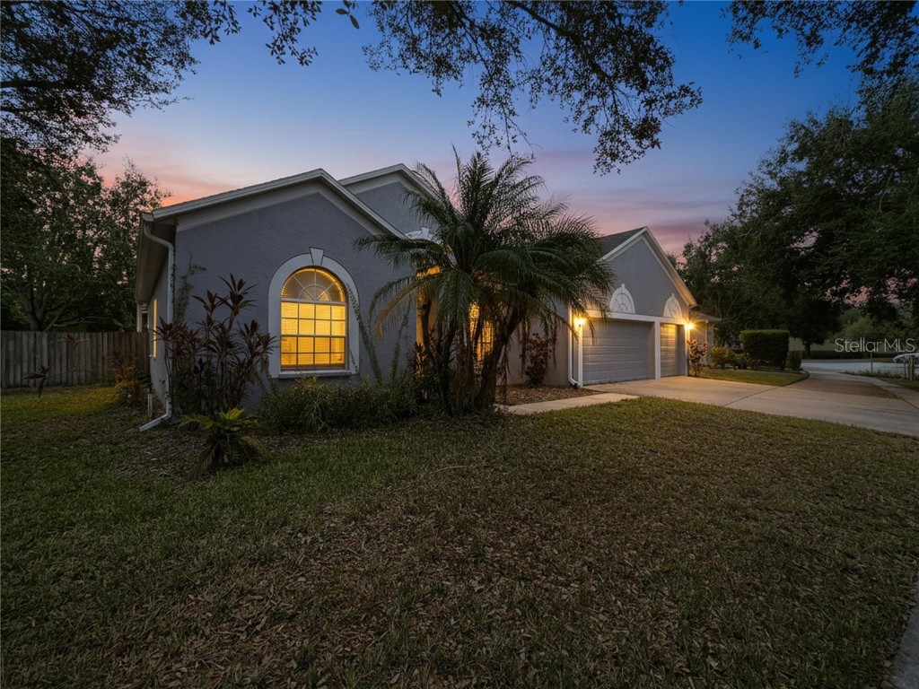 6813 Regents Village Way Apollo Beach FL 33572 TB8441827 image3