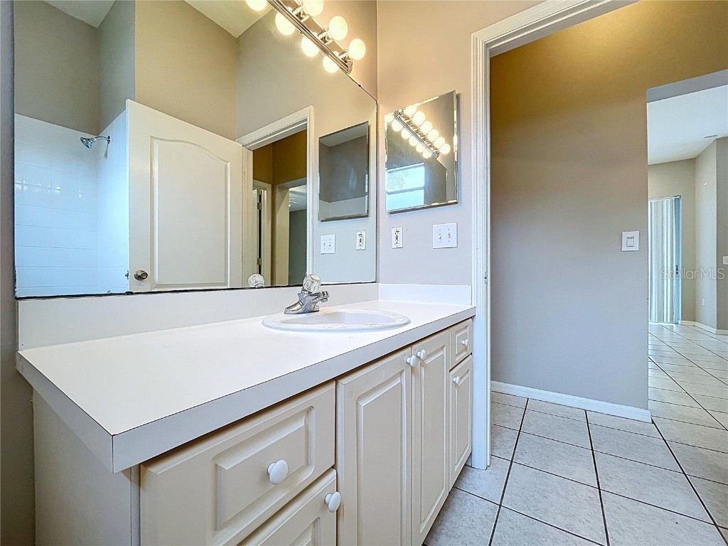 6813 Regents Village Way Apollo Beach FL 33572 TB8441827 image53