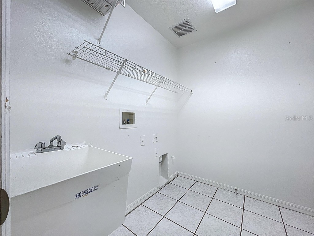 6813 Regents Village Way Apollo Beach FL 33572 TB8441827 image75