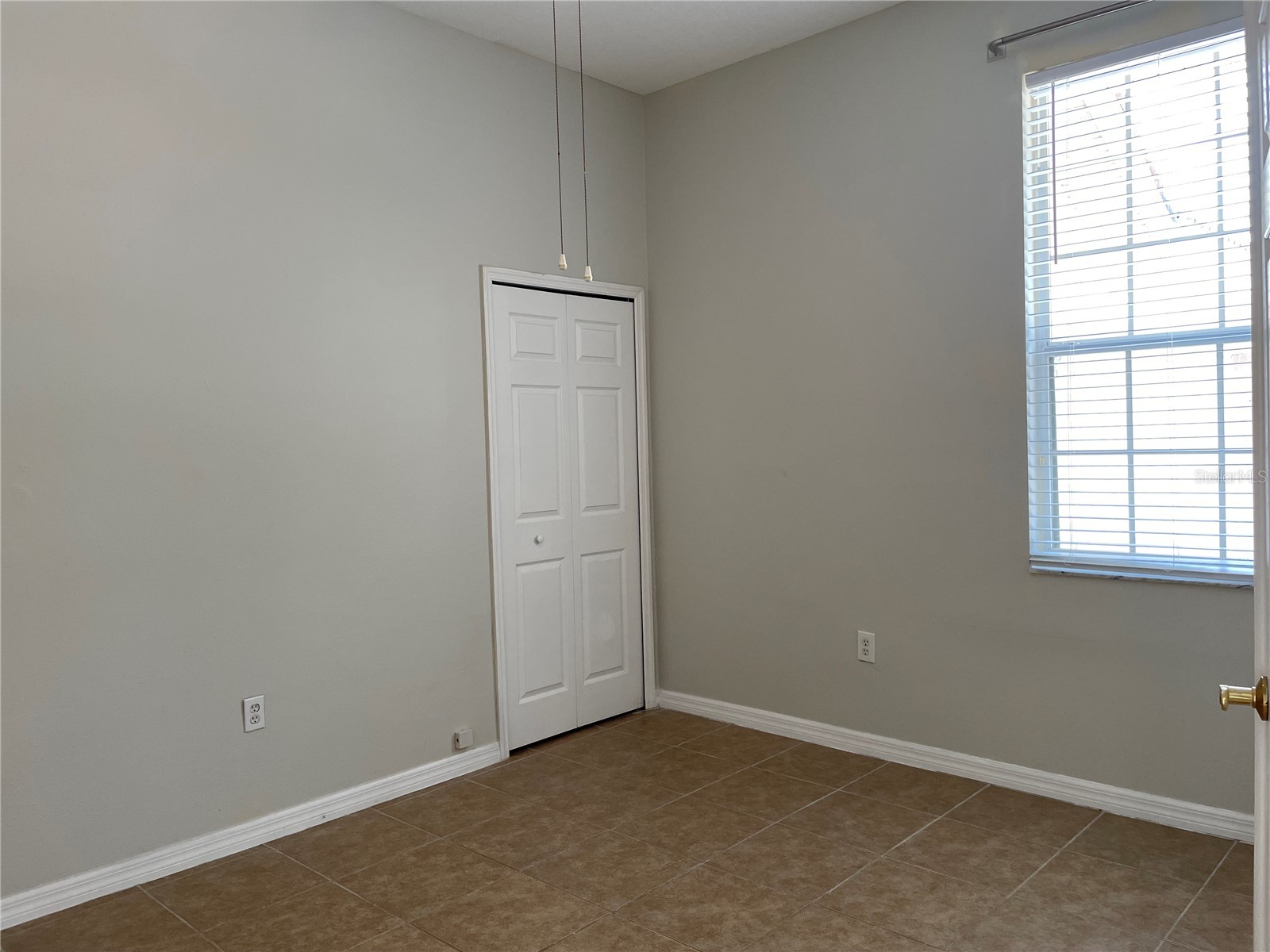 6813 Winslow Street Sarasota FL 34243 A4698752 image2