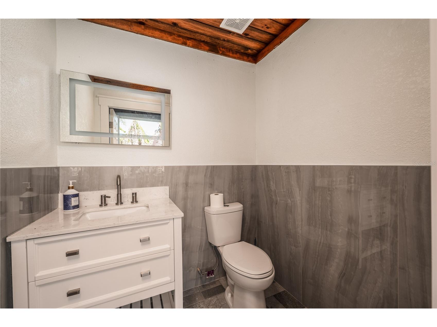 6814 N Glen Avenue Tampa FL 33614 TB8489987 image29