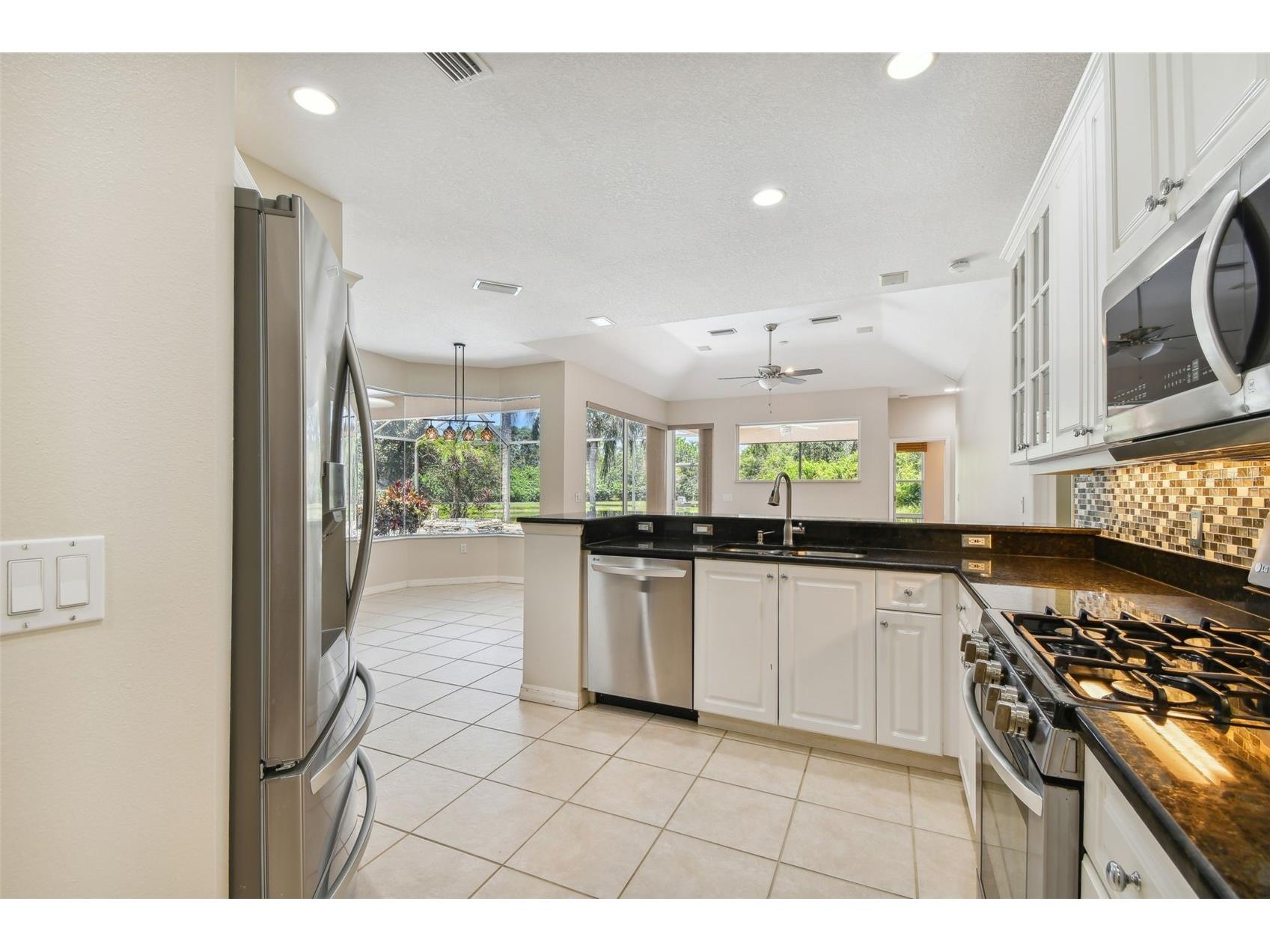 6815 Honeysuckle Trail Lakewood Ranch FL 34202 A4695596 image7